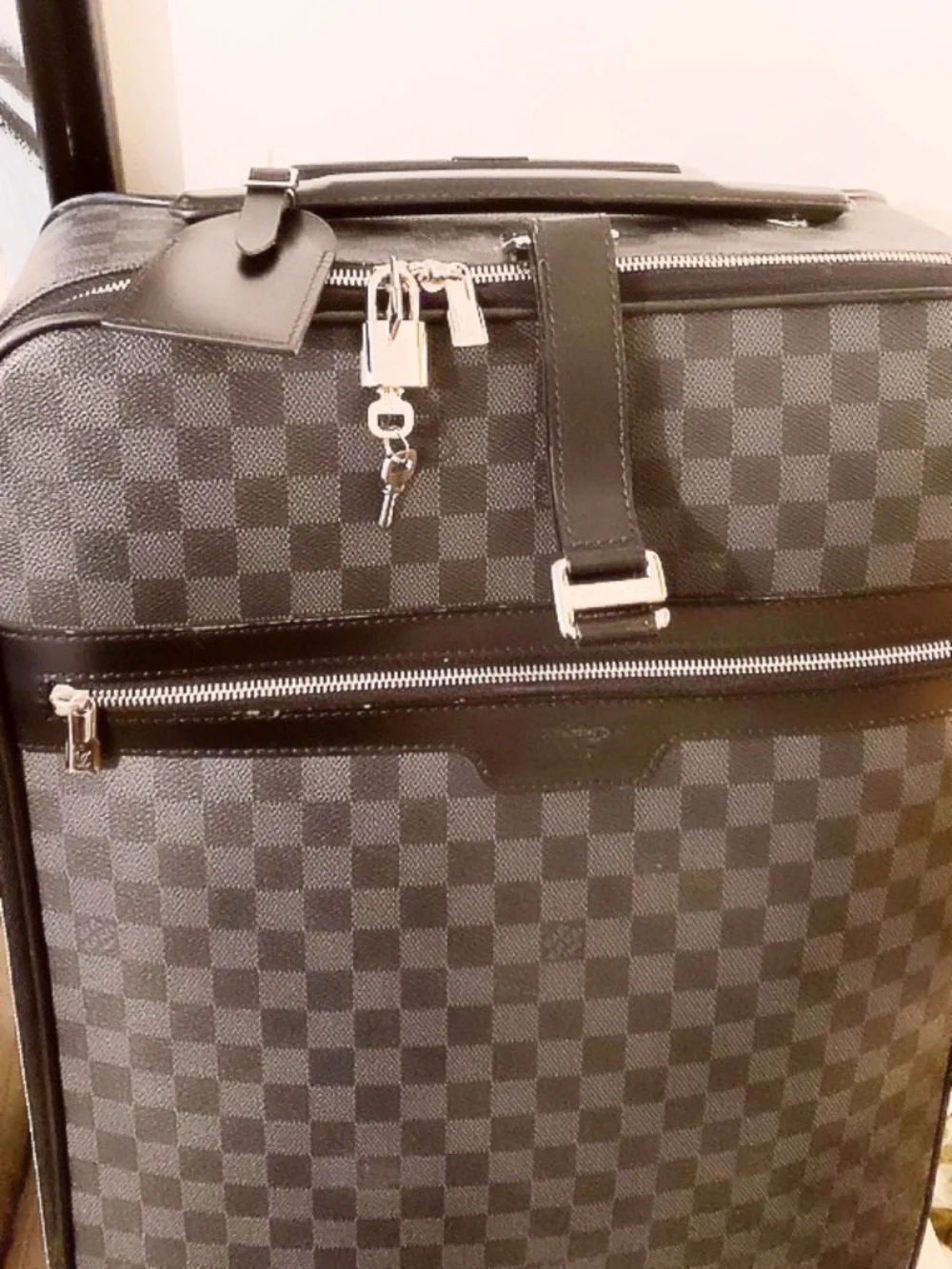 Louis Vuitton Pegase Damier Graphite